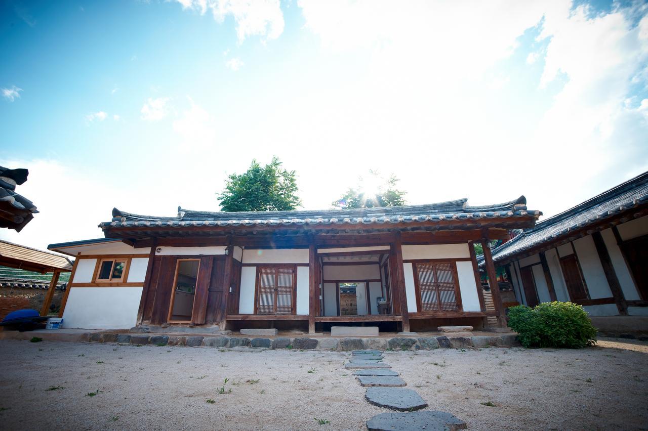 Отель Seoakseowon Кёнджу Экстерьер фото